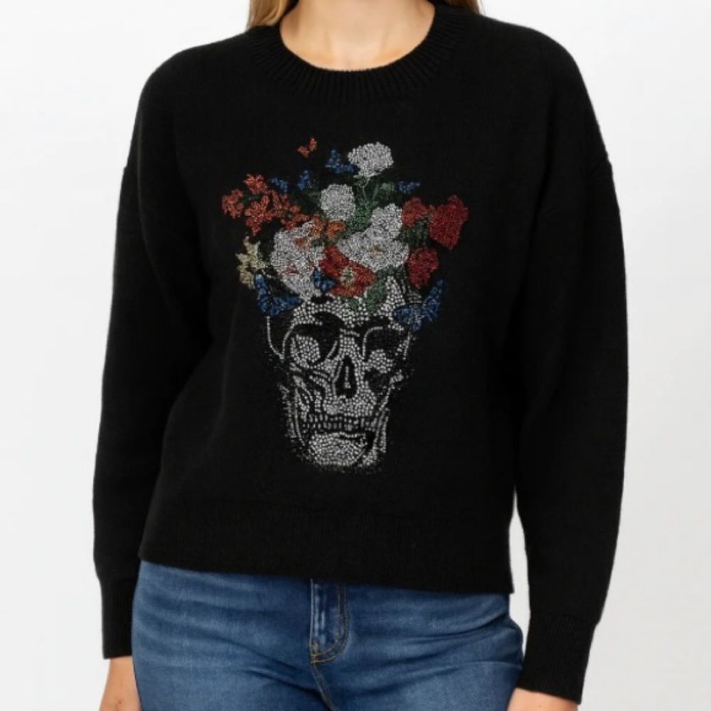 Moving Forward Designs Skull Flowers Black Crewneck Sweater in Large. NWT!